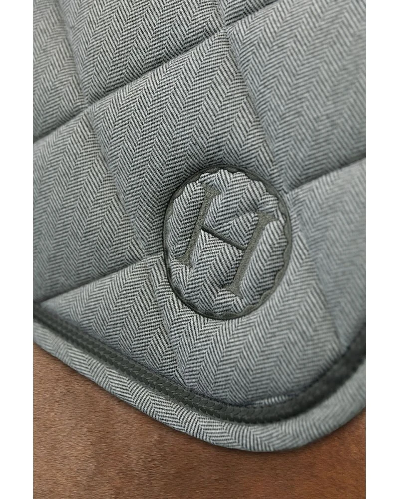 HARCOUR Charma Tapis de selle - Chevrons Trefle Jumping