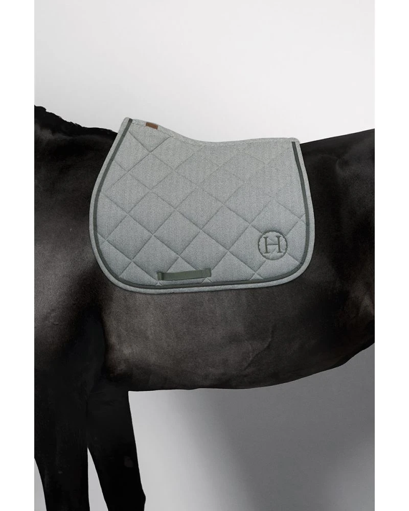 HARCOUR Charma Tapis de selle - Chevrons Trefle Jumping